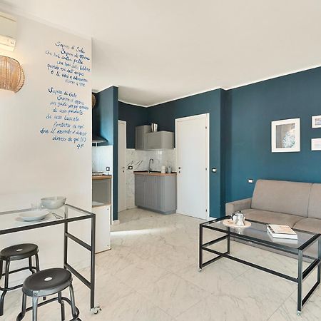 Splendido Monolocale Con Spazioso Giardino E Veranda A 500 Mt Dal Mare Marina di Carrara Kültér fotó